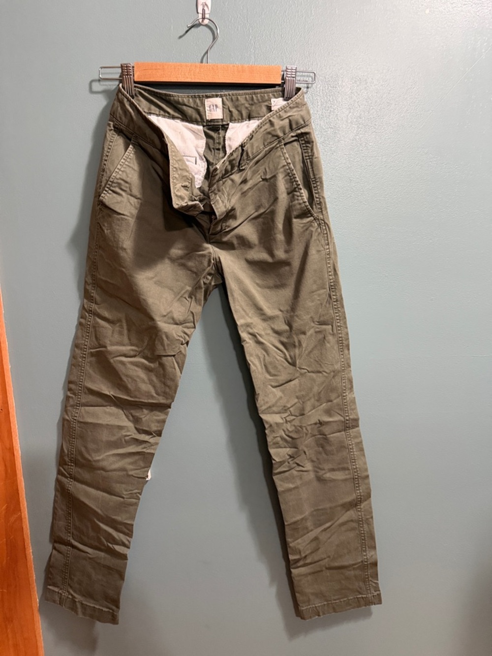 Women’s Gap Olive Green Capris